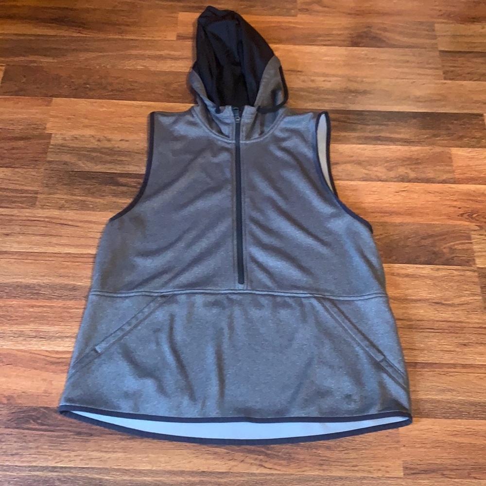 Under armour vest size XL cold gear